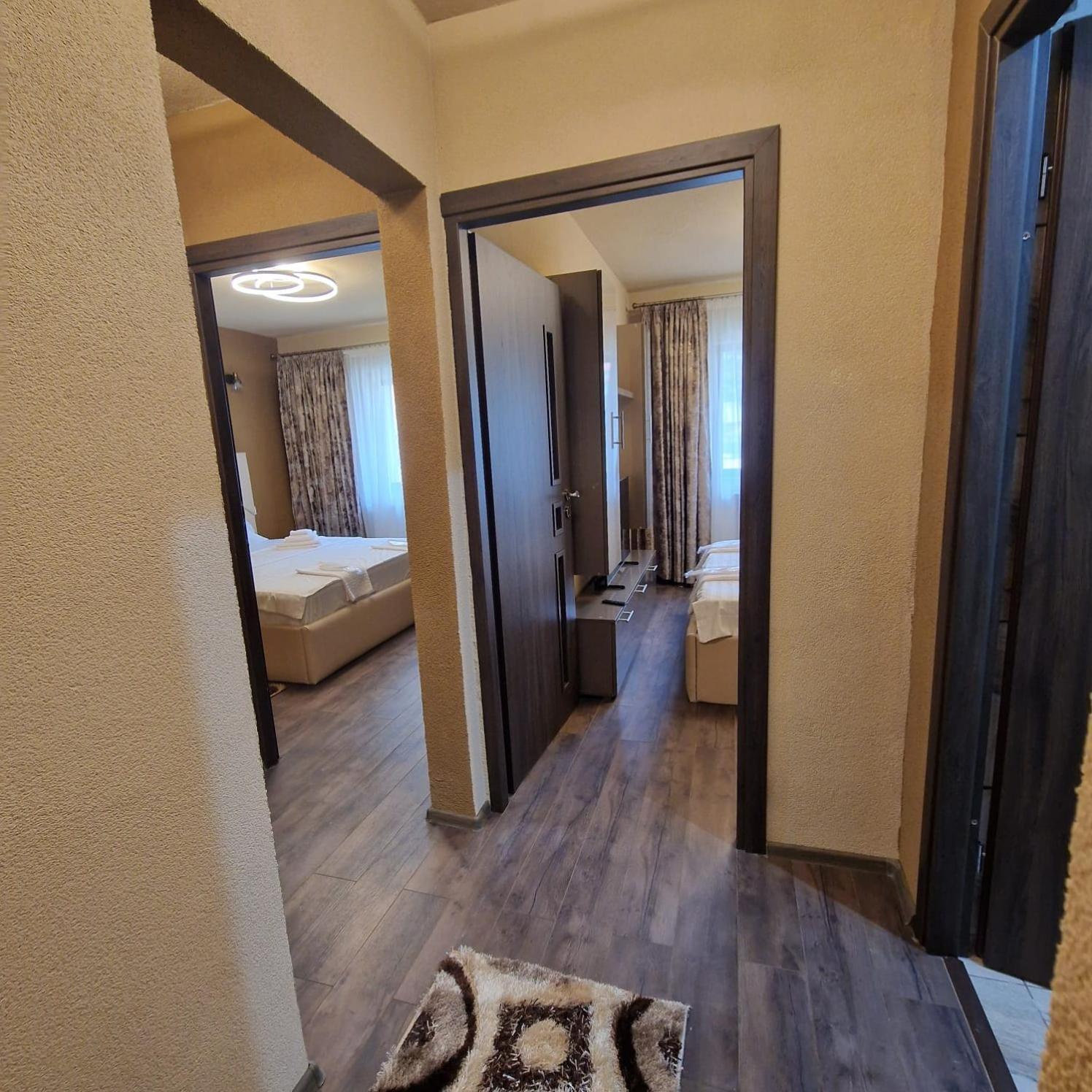 Apartament Iulius 4 Curtea De Arges Ngoại thất bức ảnh