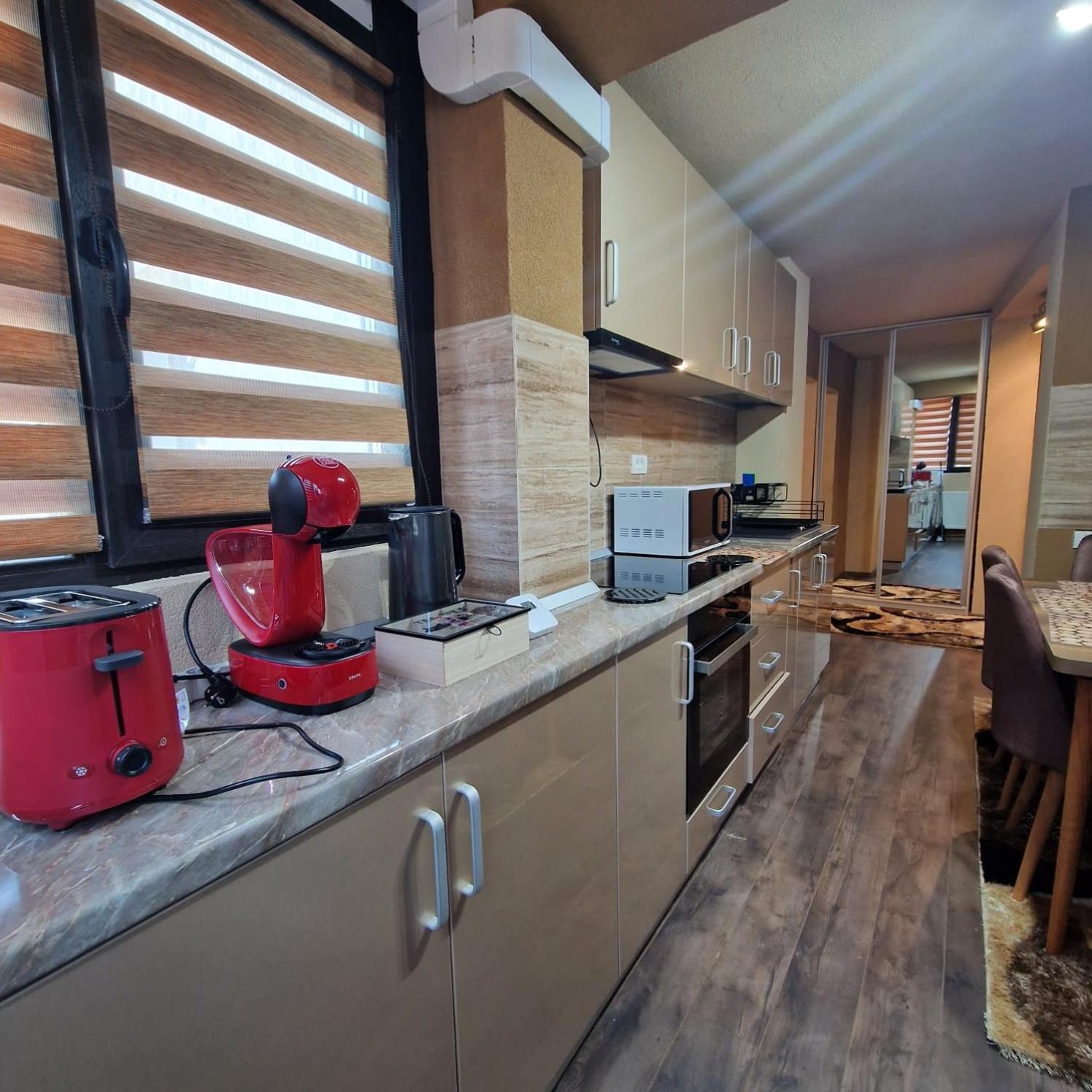 Apartament Iulius 4 Curtea De Arges Ngoại thất bức ảnh